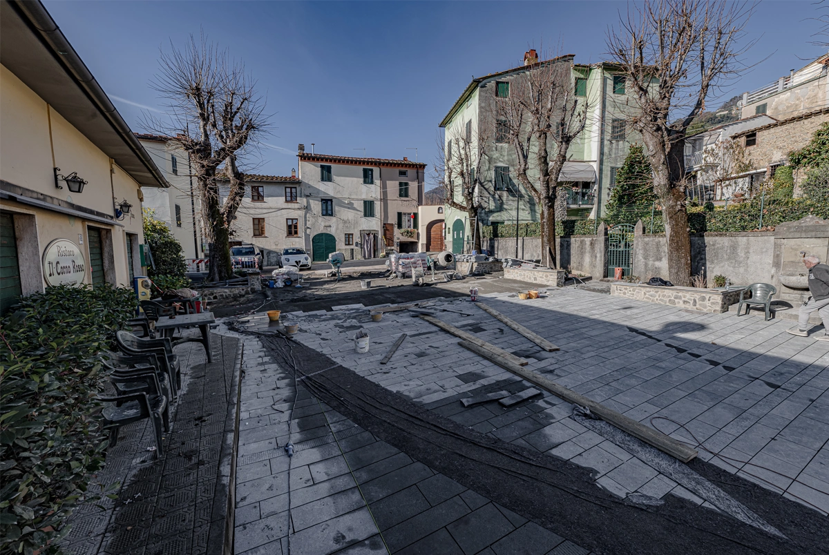 PIAZZA SAN GENNARO - Gallery
