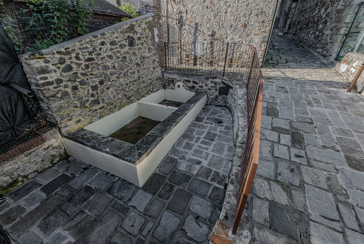 PIAZZA SAN GENNARO - Gallery